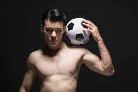 马卡：吕迪格缺席皇马赛前最后一练，教练组会等到最后一刻