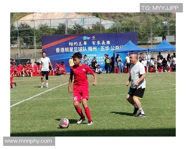 迪马：拉斯帕多里认为加盟半年就离开是失败，那不勒斯也有意