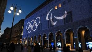 向鹏首轮迎战张本智和